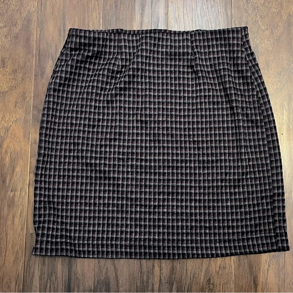 Plaid Mid-Short Skirt